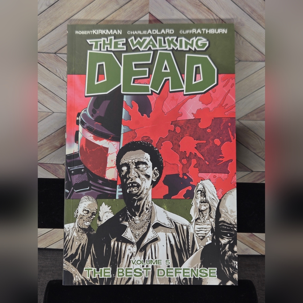 The Walking Dead Book Five - The Best Defense (TPB, 2009) Image Comics